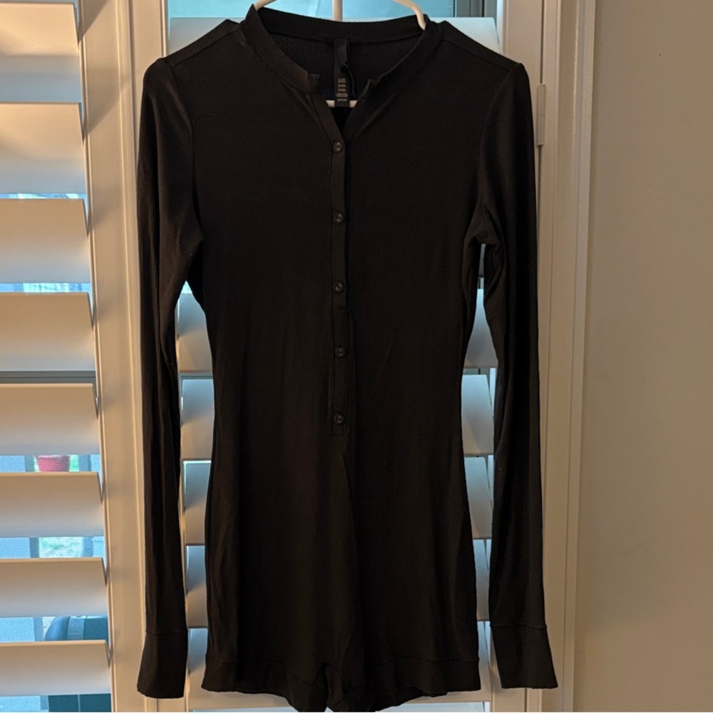 SKIMS Dark Gray Long Sleeve Henley Romper